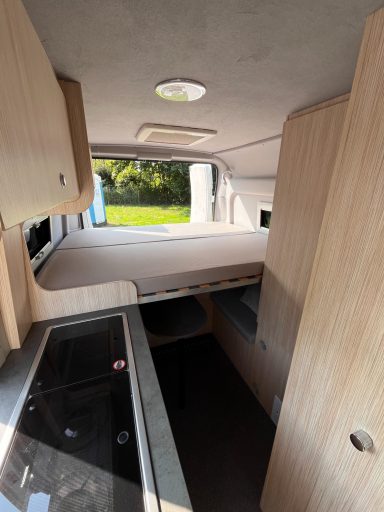 Ansicht Schlafbereich ausgebaut im Scharf Camper
